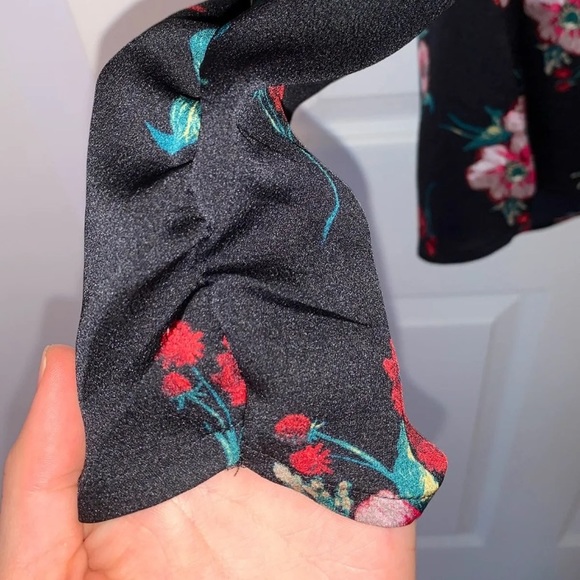 Express Top - Picture 2 of 2